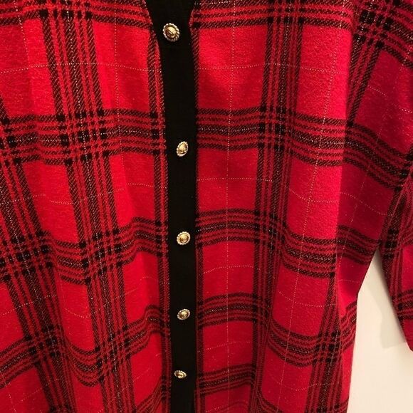 C.D Daniels Cardigan with build in tank - Picture 6 of 10